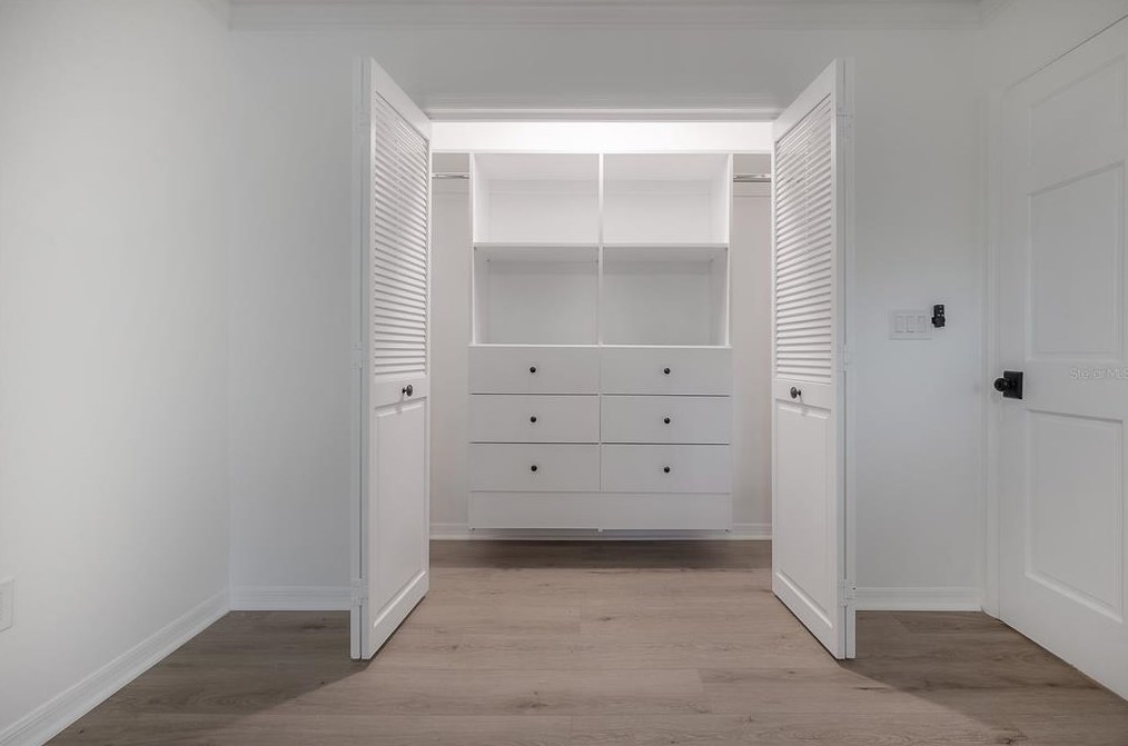 1046 Sylvia Ln, Tampa FL  33613-2007 exterior