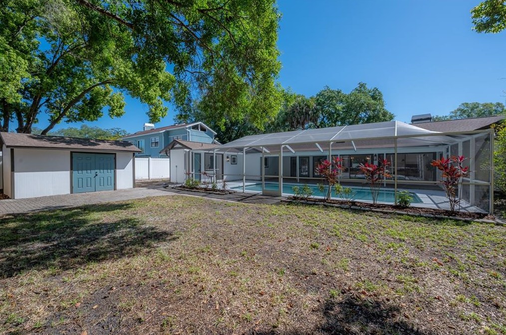 1046 Sylvia Ln, Tampa FL  33613-2007 exterior