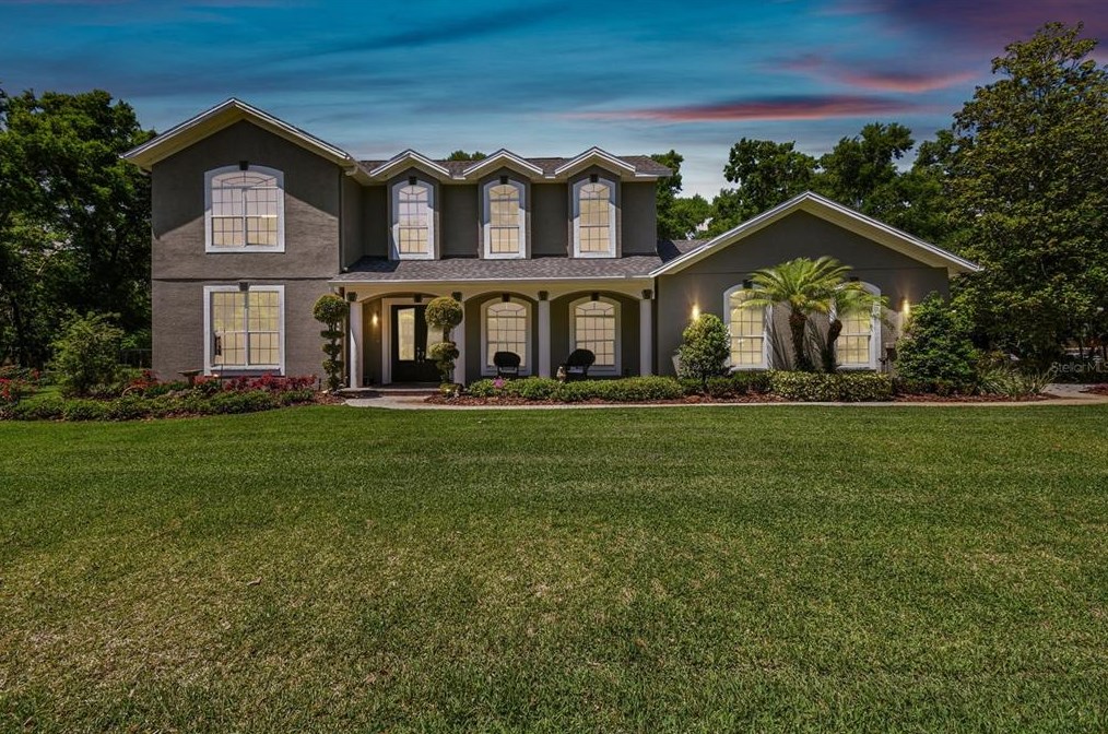 16706 Lake Eveland Pl, Lutz, FL 33558