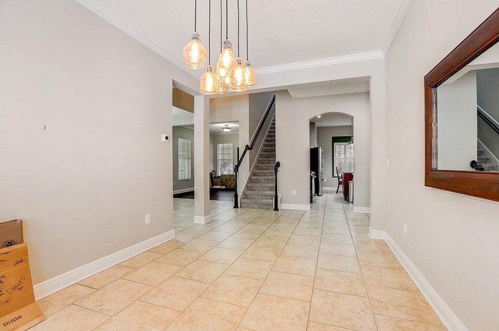 5933 Fishhawk Crossing Blvd, Lithia FL  33547-5885 exterior