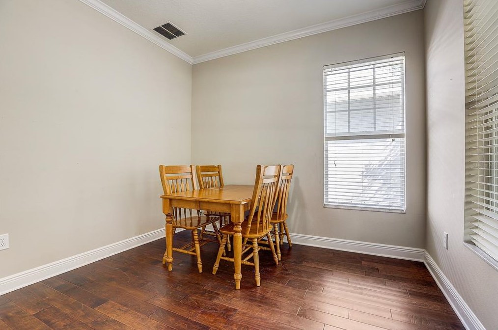 5933 Fishhawk Crossing Blvd, Lithia FL  33547-5885 exterior