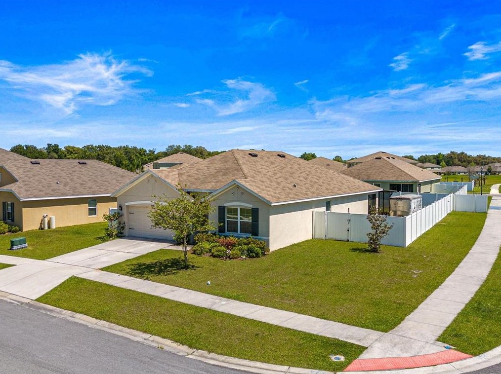 35786 Hillbrook Ave, Zephyrhills, FL 33541