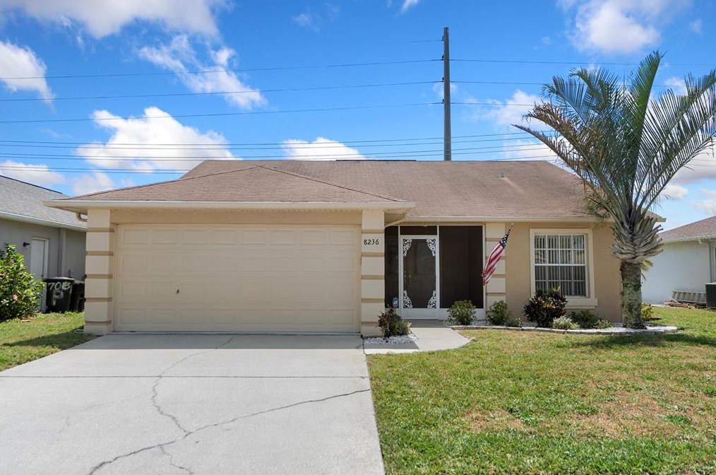8236 National Dr, Port Richey, FL 34668