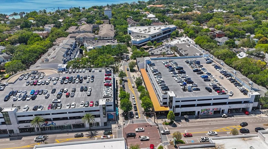 435 Oregon Ave, Tampa FL 33606-1212 exterior