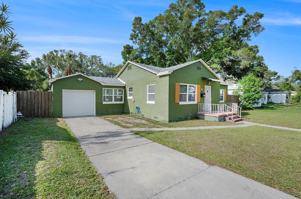 2432 13th Ave S, Saint Petersburg, FL 33712