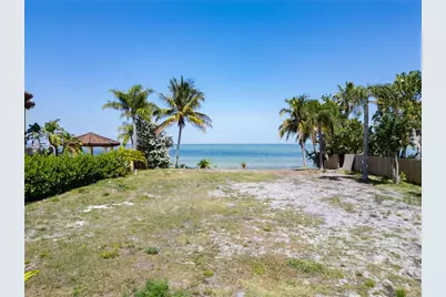 1013 Symphony Isles Boulevard, Apollo Beach, FL 33572 - Photo 2