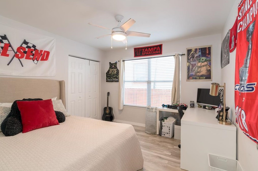 2331 Union St, Tampa FL  33607-3422 exterior