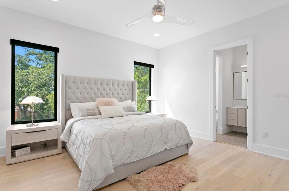 104 Ladoga Ave, Tampa FL 33606-3806 exterior