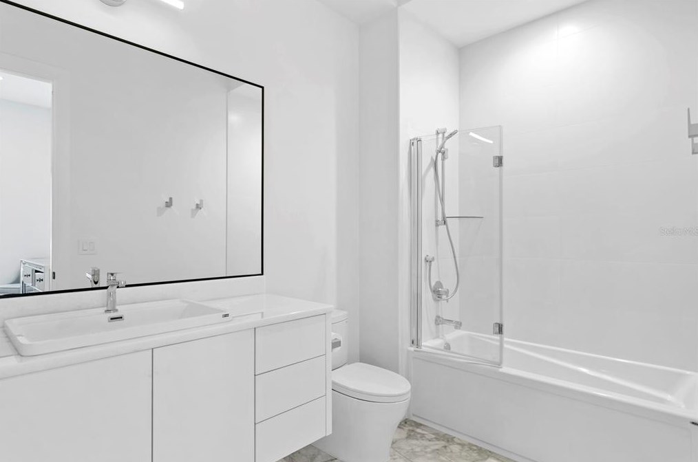 104 Ladoga Ave, Tampa FL 33606-3806 exterior