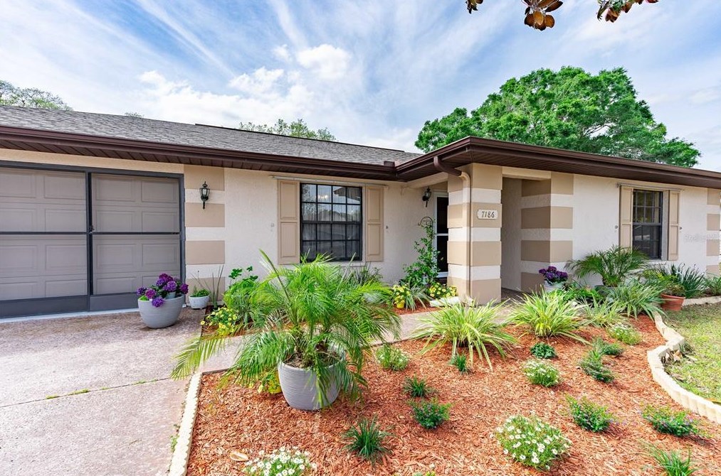 7186 Lexington Cir, Brooksville, FL 34602