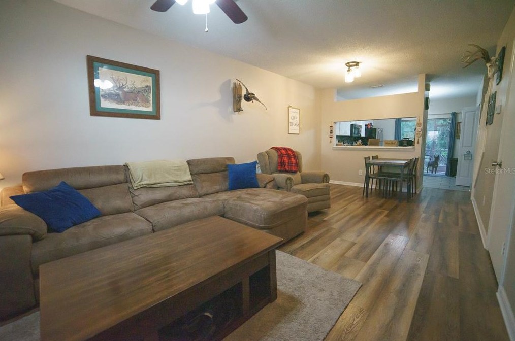 5941 Bayside Key Dr, Tampa FL  33615-4282 exterior