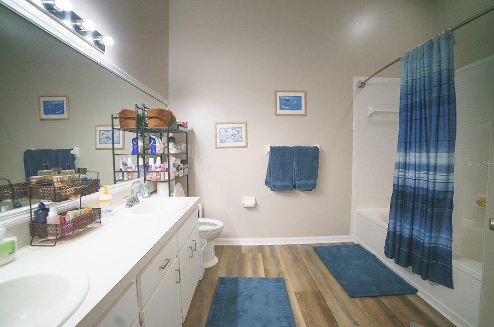 5941 Bayside Key Dr, Tampa FL  33615-4282 exterior