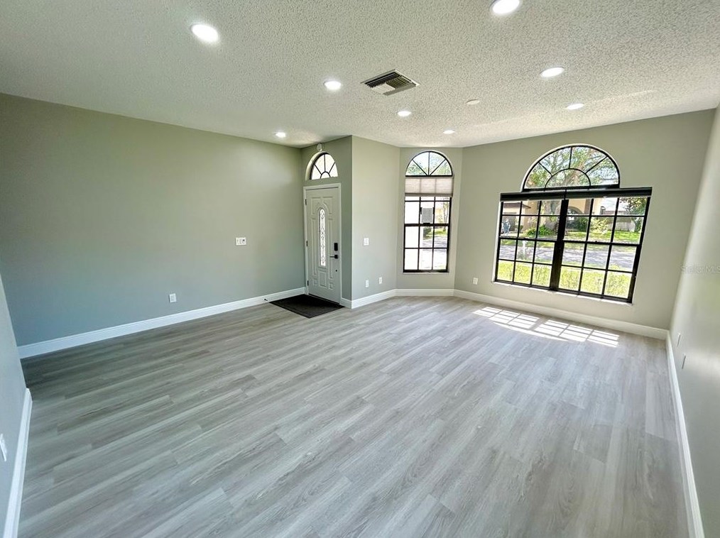 8755 Huntfield St, Tampa FL  33635-1519 exterior