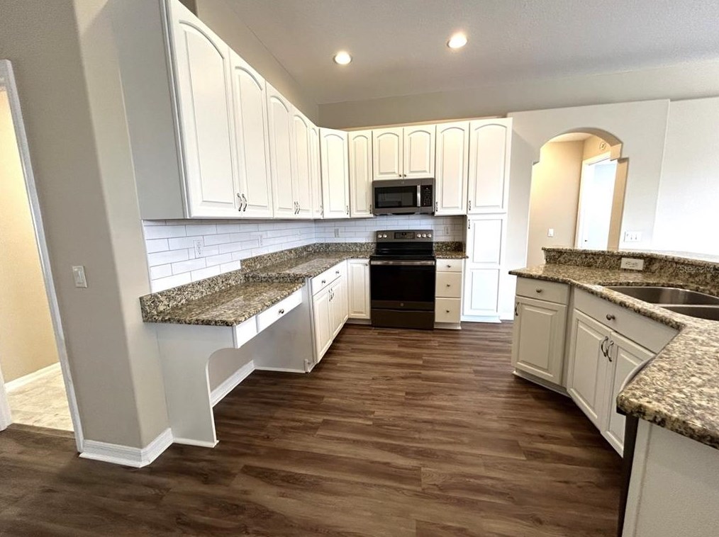 25221 Conestoga Dr, Land O Lakes FL  34639-9524 exterior