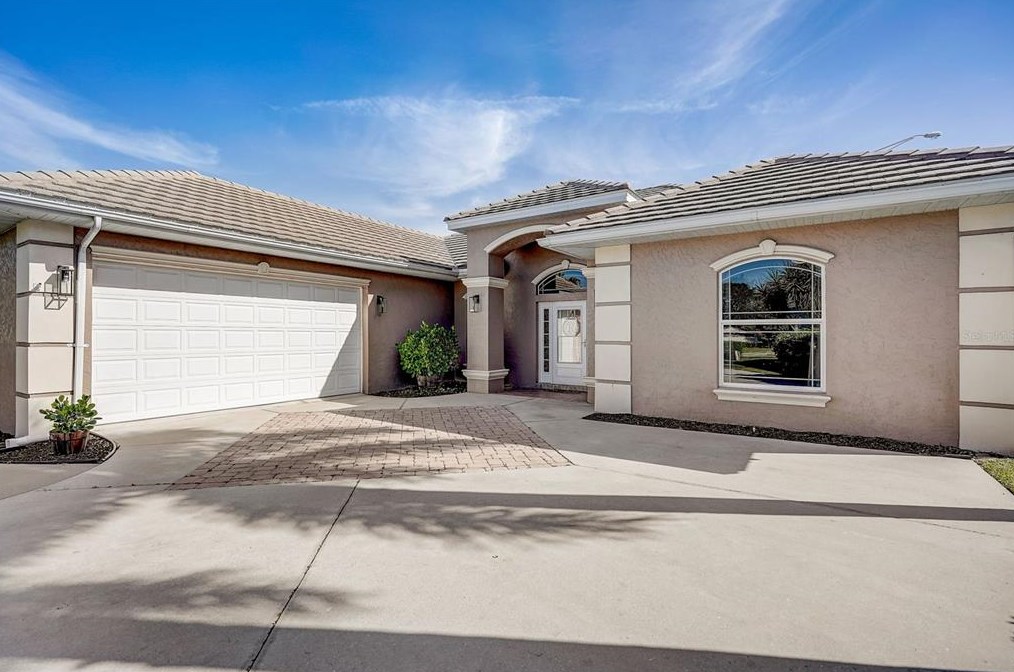 4501 Mcintosh Lake Ave, Sarasota, FL 34233