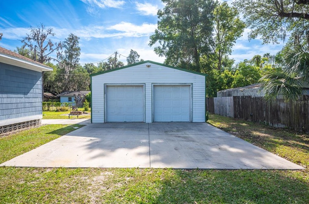 240 Parkwood Ave, Bartow FL  33830-4250 exterior
