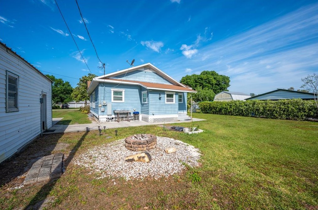 240 Parkwood Ave, Bartow FL  33830-4250 exterior