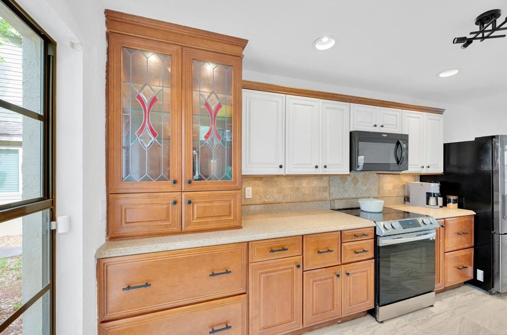 1437 Shell Flower Dr, Brandon FL  33511-8370 exterior