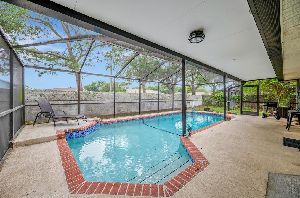 1437 Shell Flower Dr, Brandon FL  33511-8370 exterior