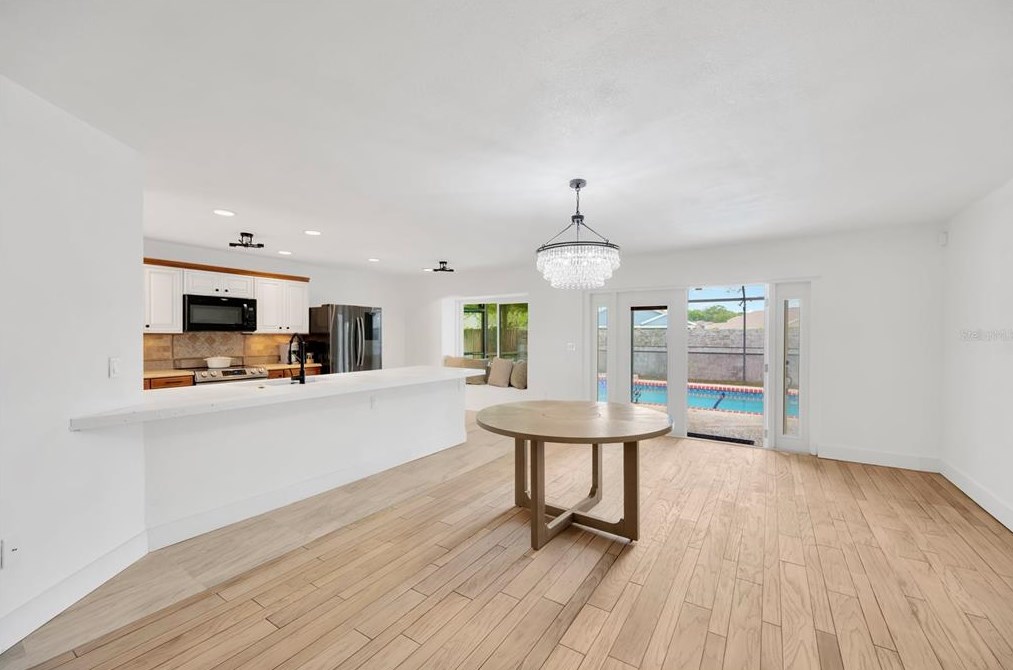 1437 Shell Flower Dr, Brandon FL  33511-8370 exterior