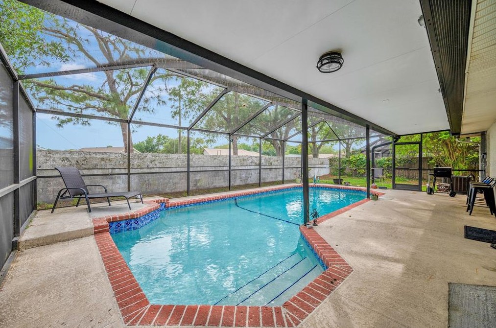 1437 Shell Flower Dr, Brandon, FL 33511