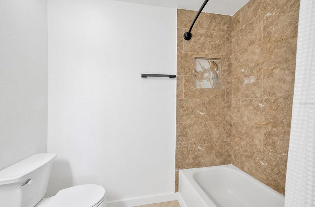 1437 Shell Flower Dr, Brandon FL  33511-8370 exterior