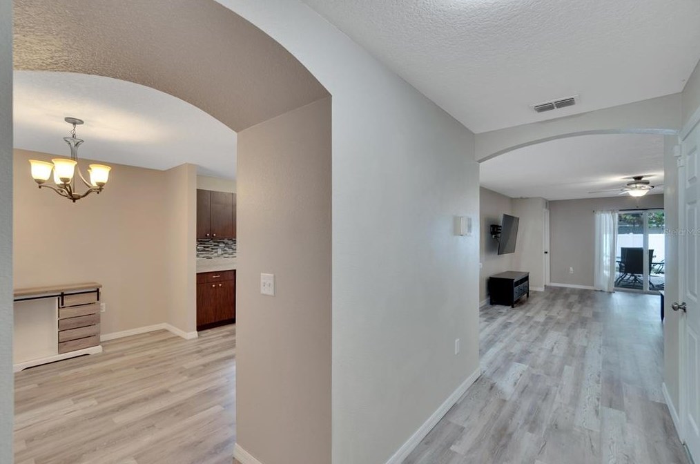 2202 Pleasure Run Dr, Ruskin, FL 33570-5861