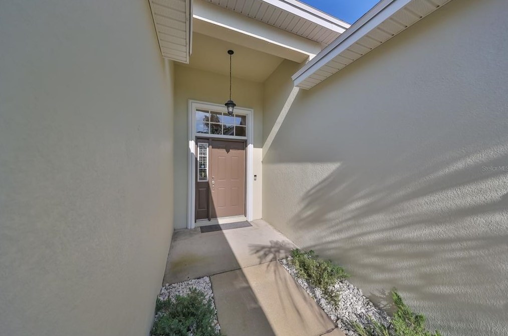 10628 Carloway Hills Dr, Wimauma FL  33598-6130 exterior