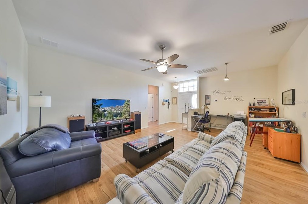 10628 Carloway Hl Dr, Wimauma FL  33598-6130 exterior