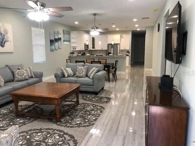 775 40th Ave Ne, Saint Petersburg, FL 33703