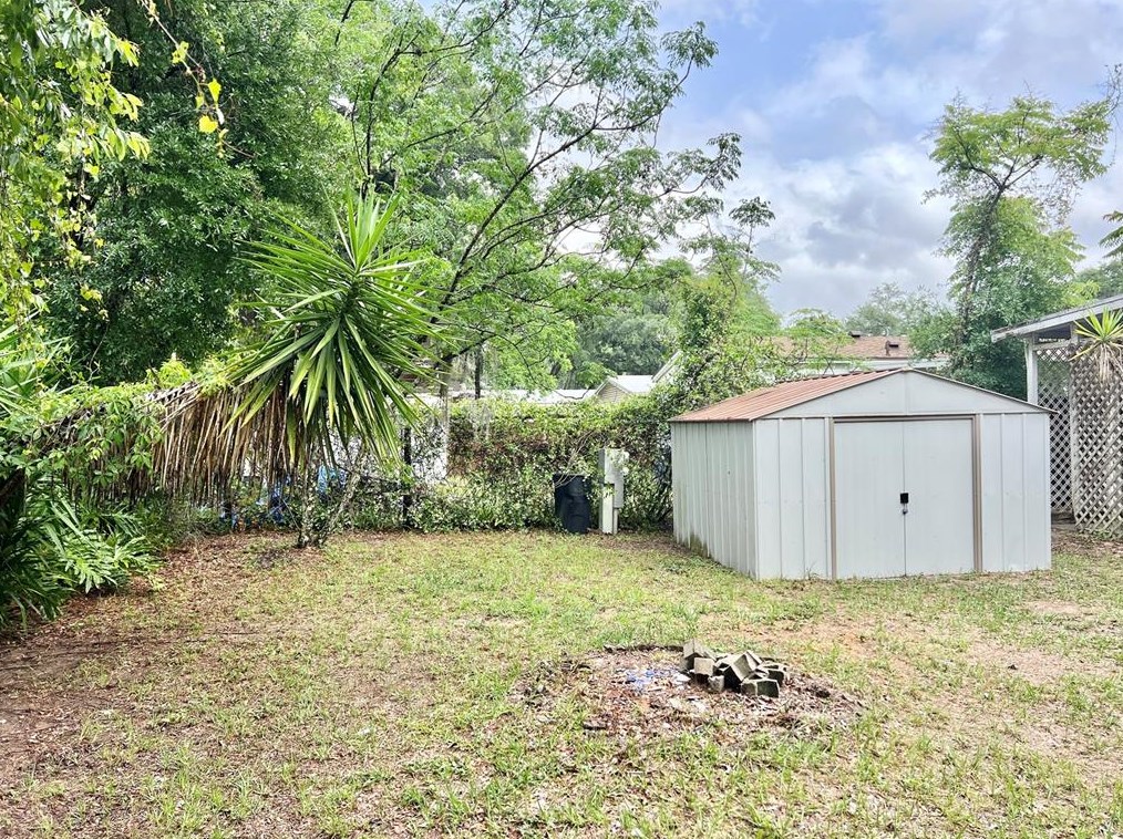 10532 Bay Hills Cir, Thonotosassa FL  33592-3146 exterior