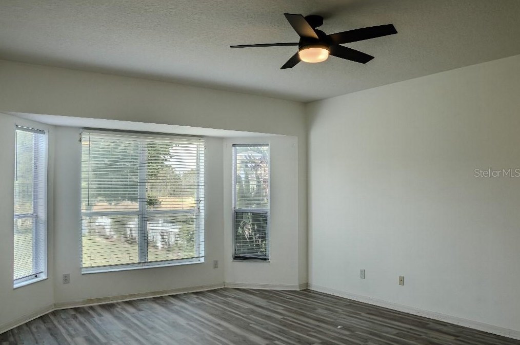 1557 Amaryllis Cir, Orlando FL 32825-7432 exterior