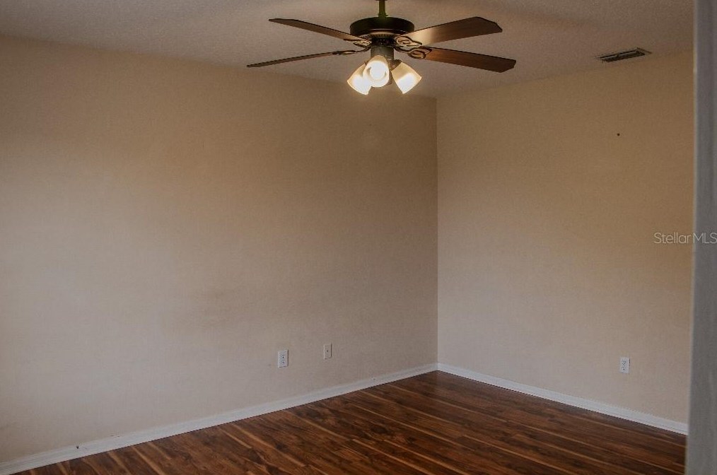 1557 Amaryllis Cir, Orlando FL 32825-7432 exterior