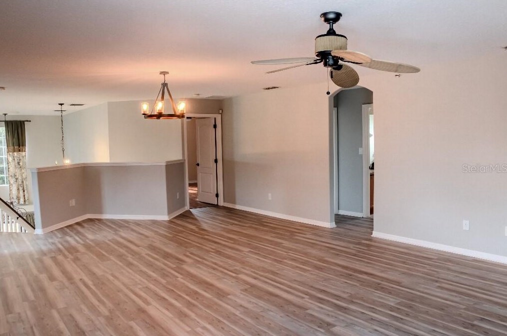 1557 Amaryllis Cir, Orlando FL 32825-7432 exterior