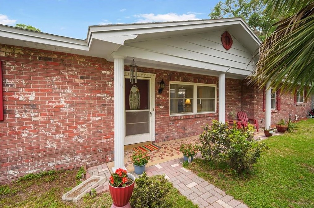 11414 Winn Rd, Riverview FL  33569-4617 exterior