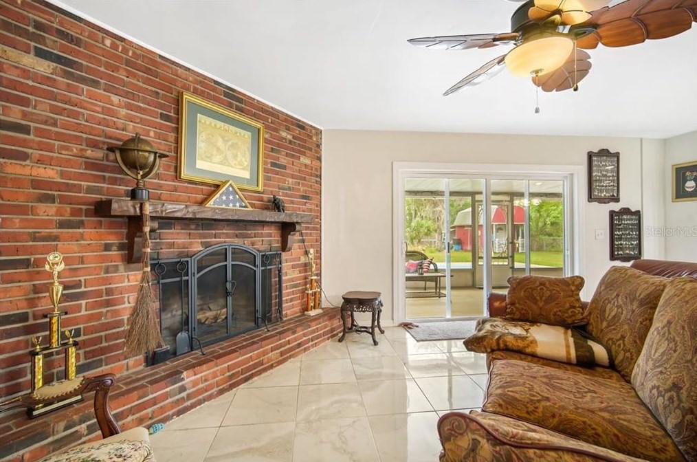 11414 Winn Rd, Riverview FL  33569-4617 exterior