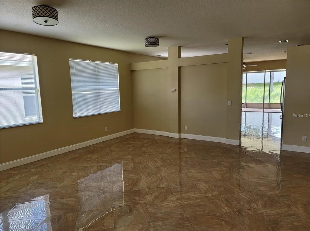 13007 Terrace Springs Dr, Tampa FL  33637-3007 exterior