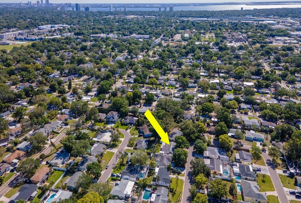 4711 Alline Ave, Tampa FL  33611-2101 exterior