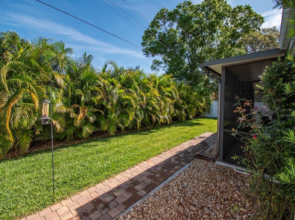 4711 Alline Ave, Tampa FL  33611-2101 exterior