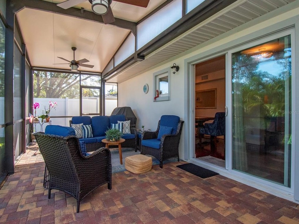 4711 Alline Ave, Tampa FL  33611-2101 exterior