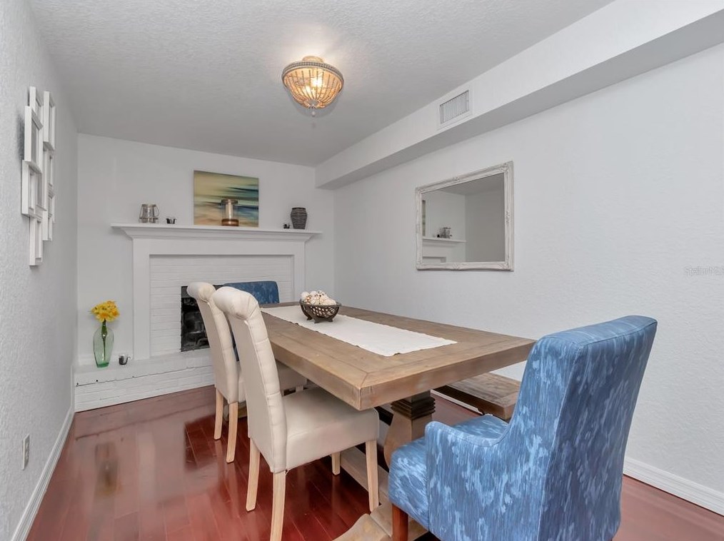 4711 Alline Ave, Tampa FL  33611-2101 exterior