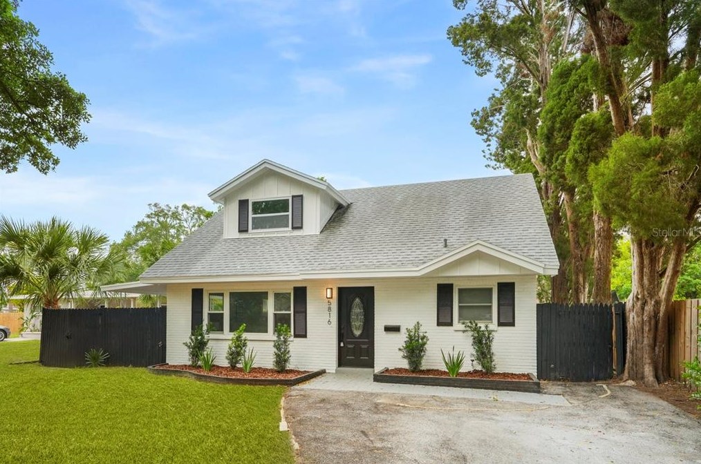 5816 Woodrow Wilson Blvd, Saint Petersburg, FL 33703-2535