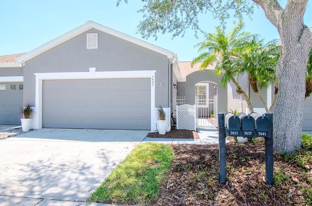7437 Trovita Rd, Land O Lakes, FL 34637