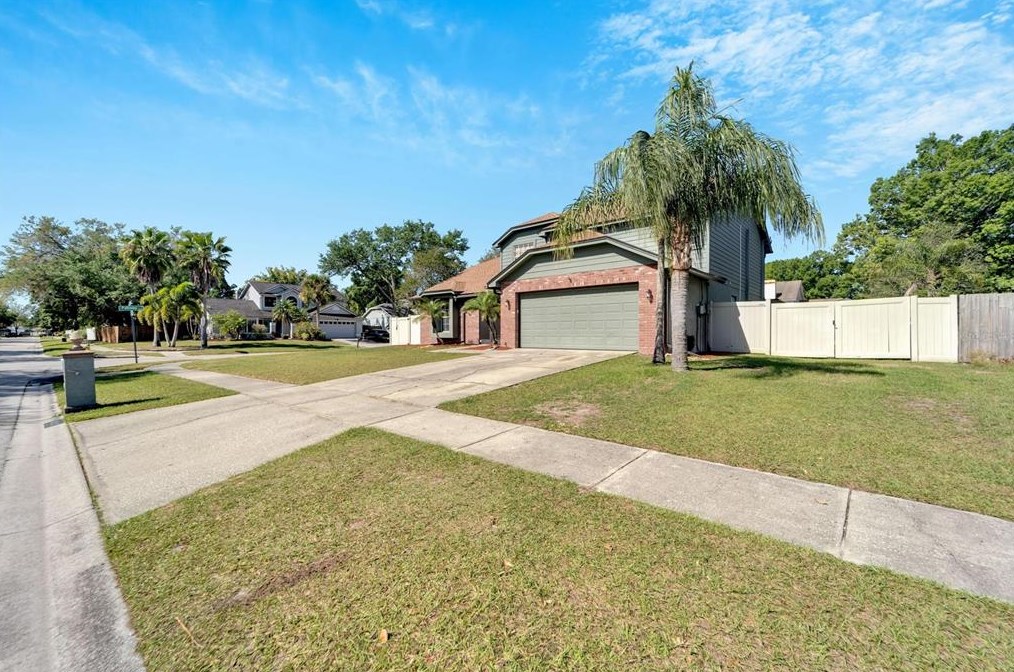 10227 Rainbridge Dr, Riverview, FL 33569