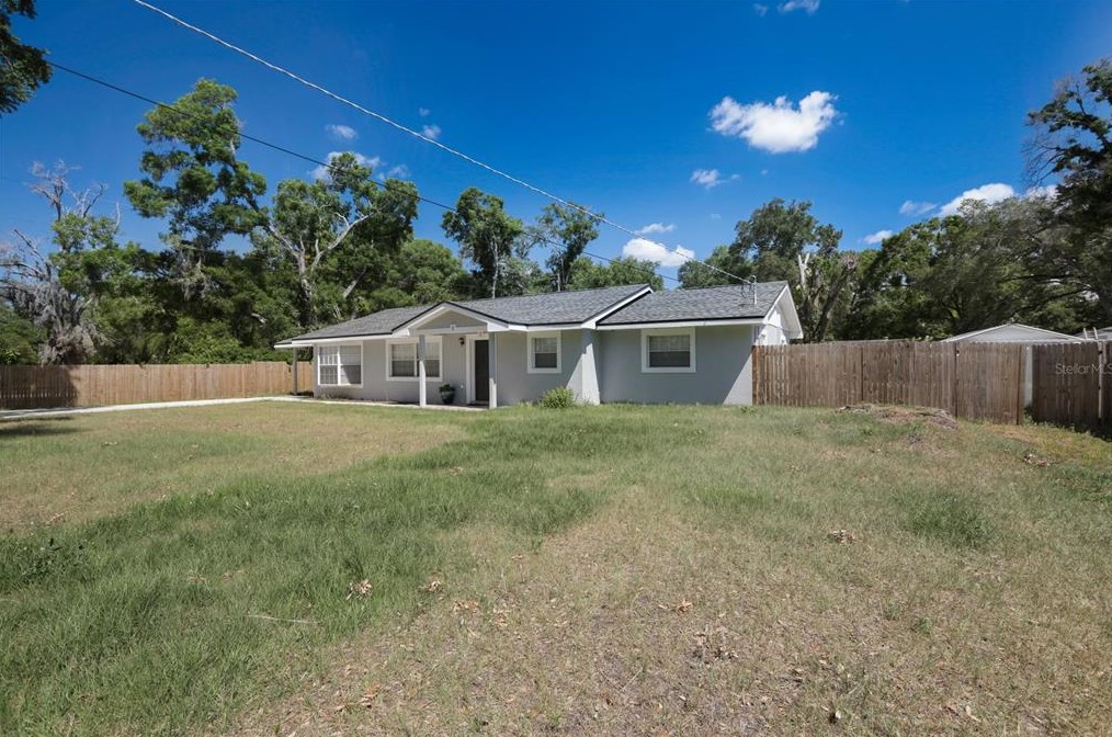 5402 Eureka Springs Rd, Tampa, FL 33610-9407