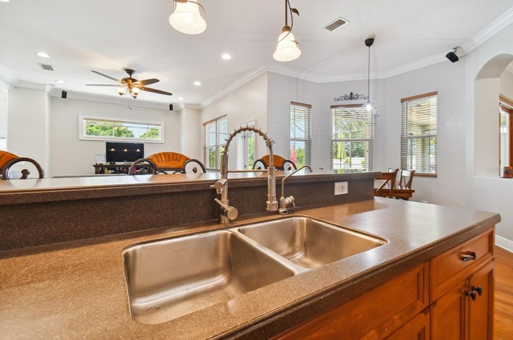 11028 Stone Branch Dr, Riverview FL  33569-2029 exterior