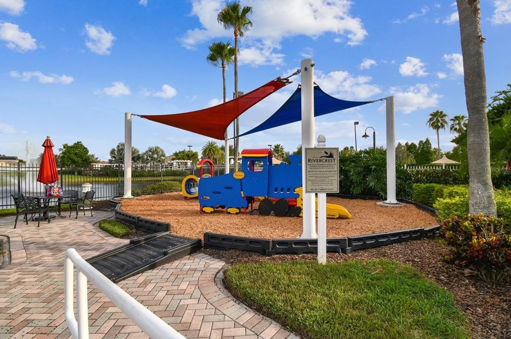 11028 Stone Branch Dr, Riverview FL  33569-2029 exterior