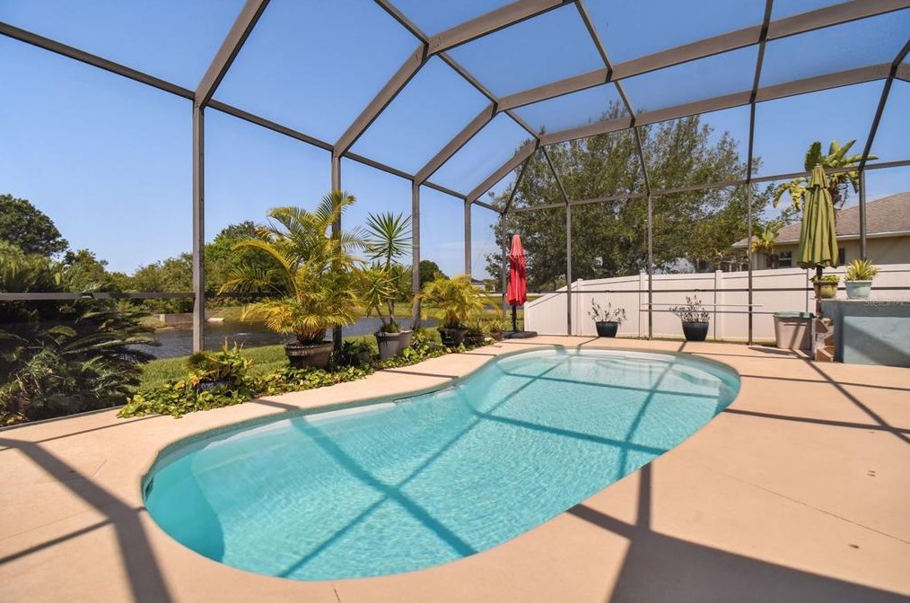 11028 Stone Branch Dr, Riverview FL  33569-2029 exterior