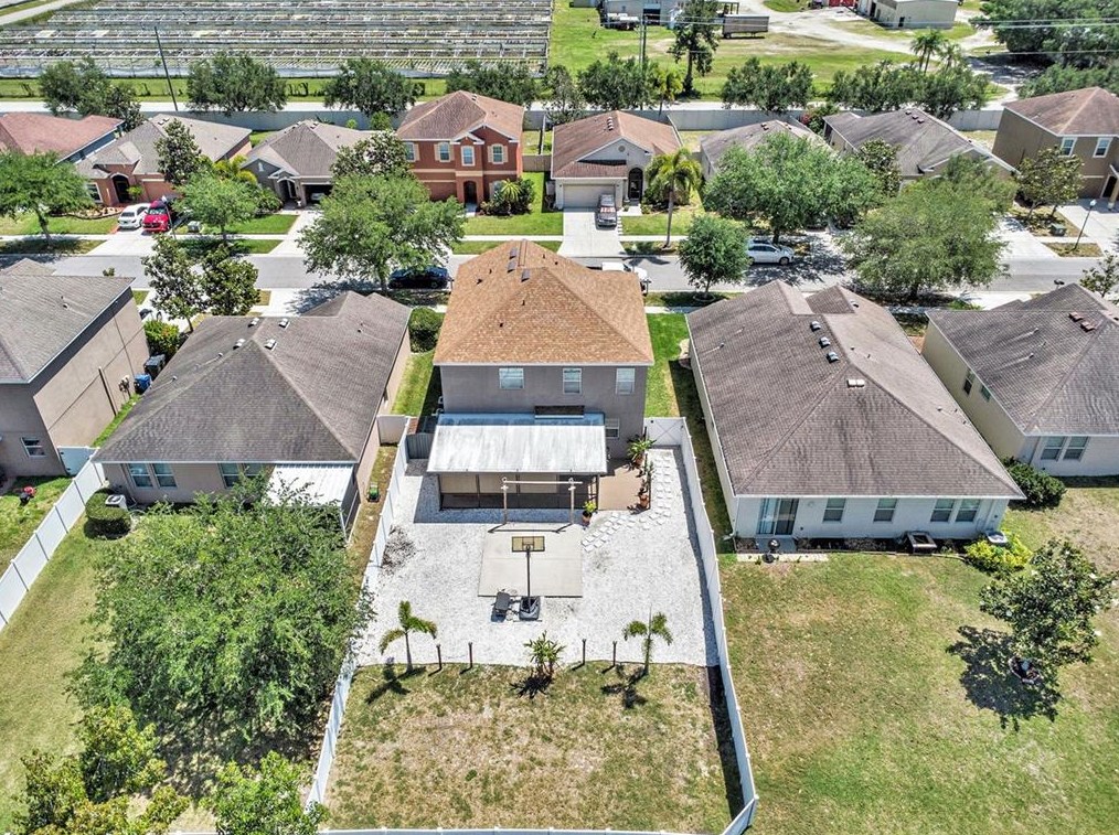 904 Fern Leaf Dr, Ruskin FL  33570-2008 exterior