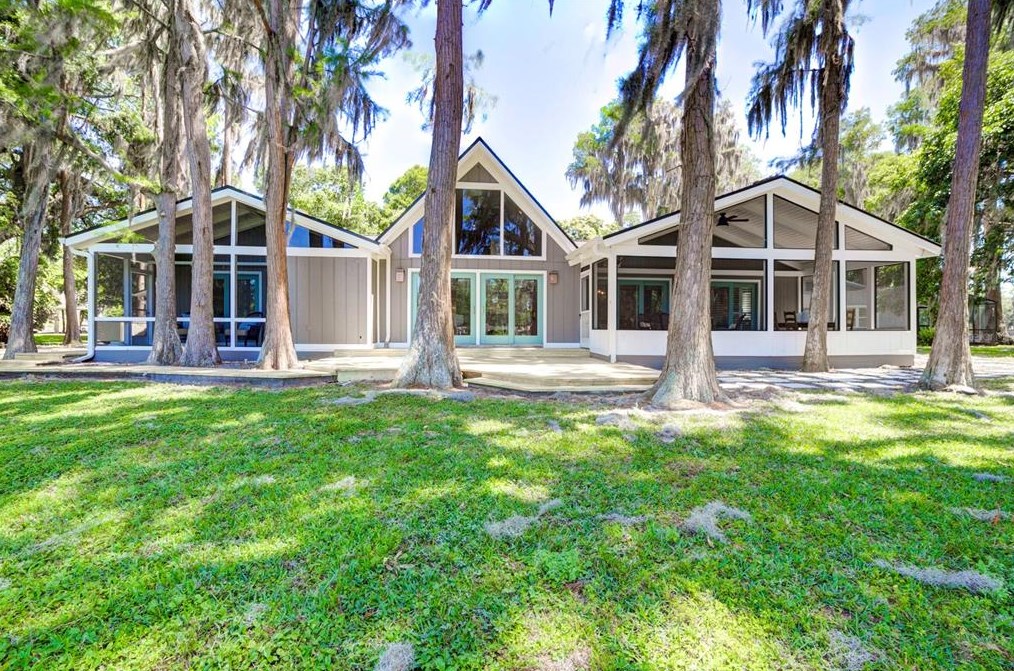 3527 Saddle Back Ln, Lutz, FL 33548
